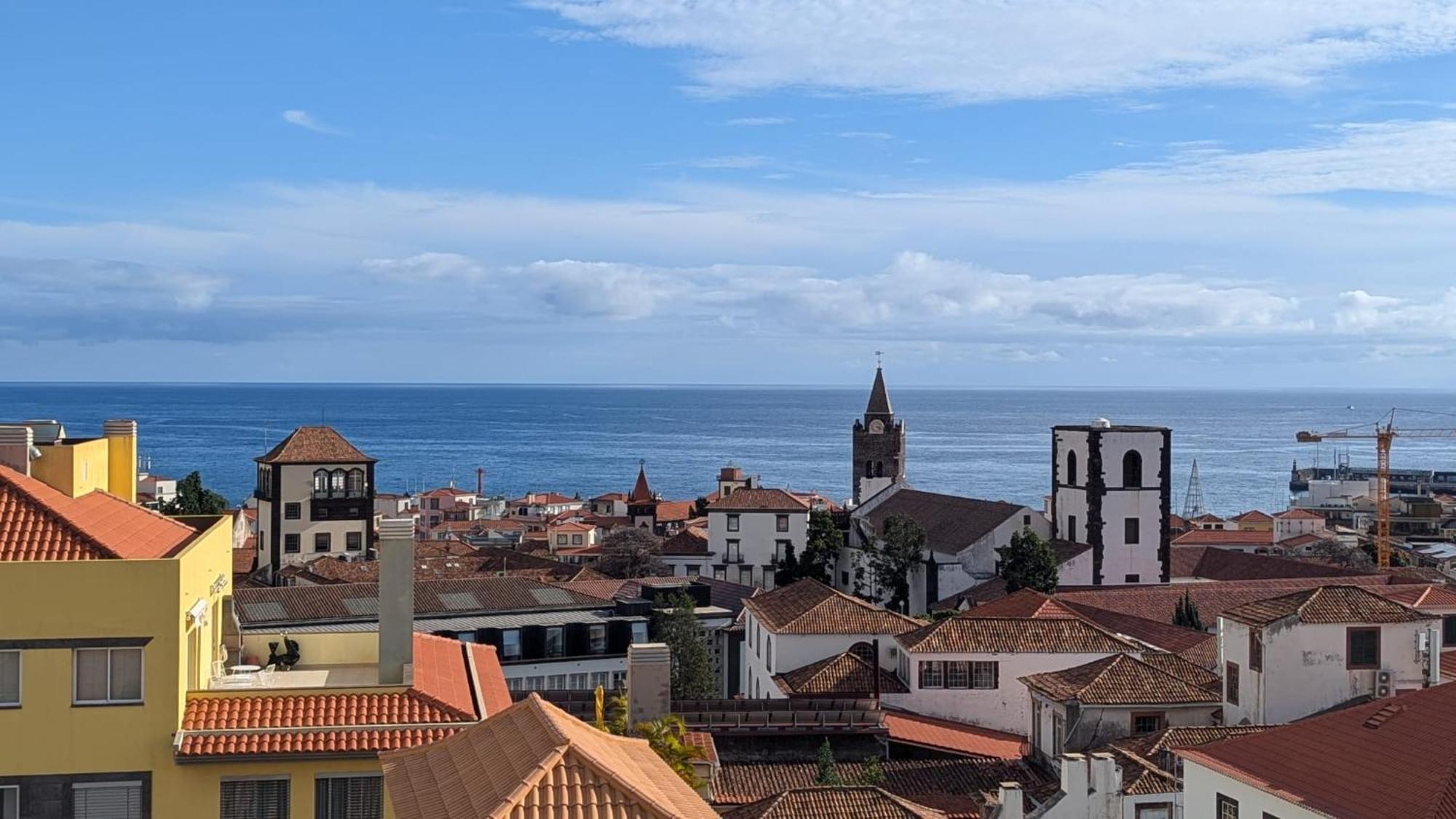 Top-Floor One-Bedroom Flats - Peaceful With Ocean And City Views Funchal  Exterior foto