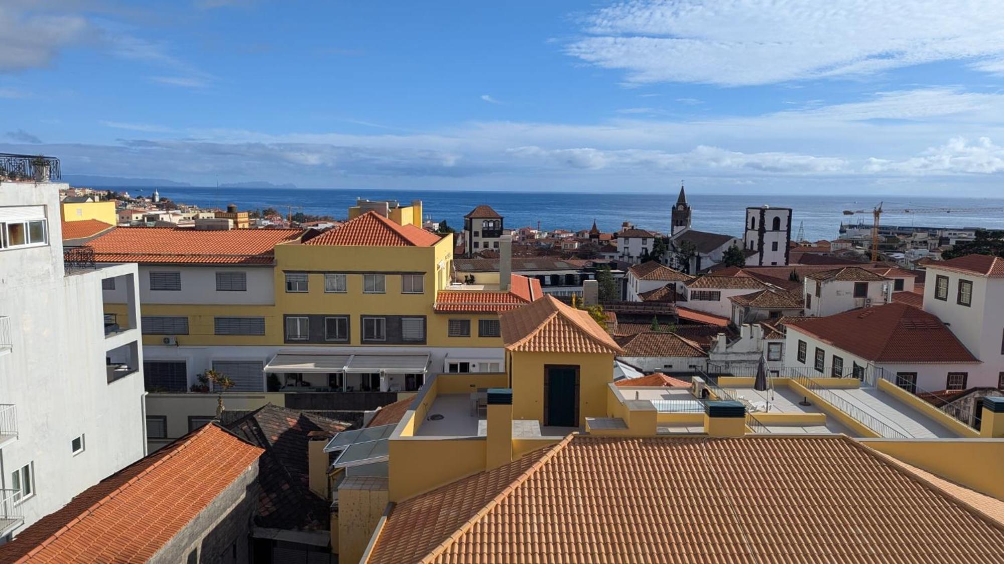 Top-Floor One-Bedroom Flats - Peaceful With Ocean And City Views Funchal  Exterior foto