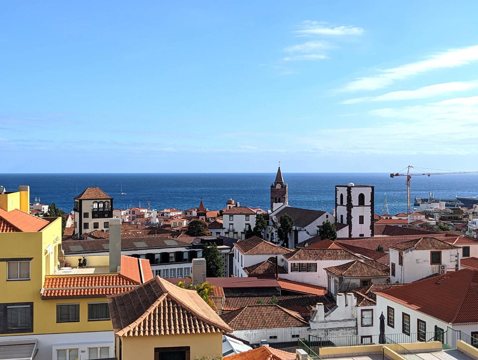 Top-Floor One-Bedroom Flats - Peaceful With Ocean And City Views Funchal  Exterior foto