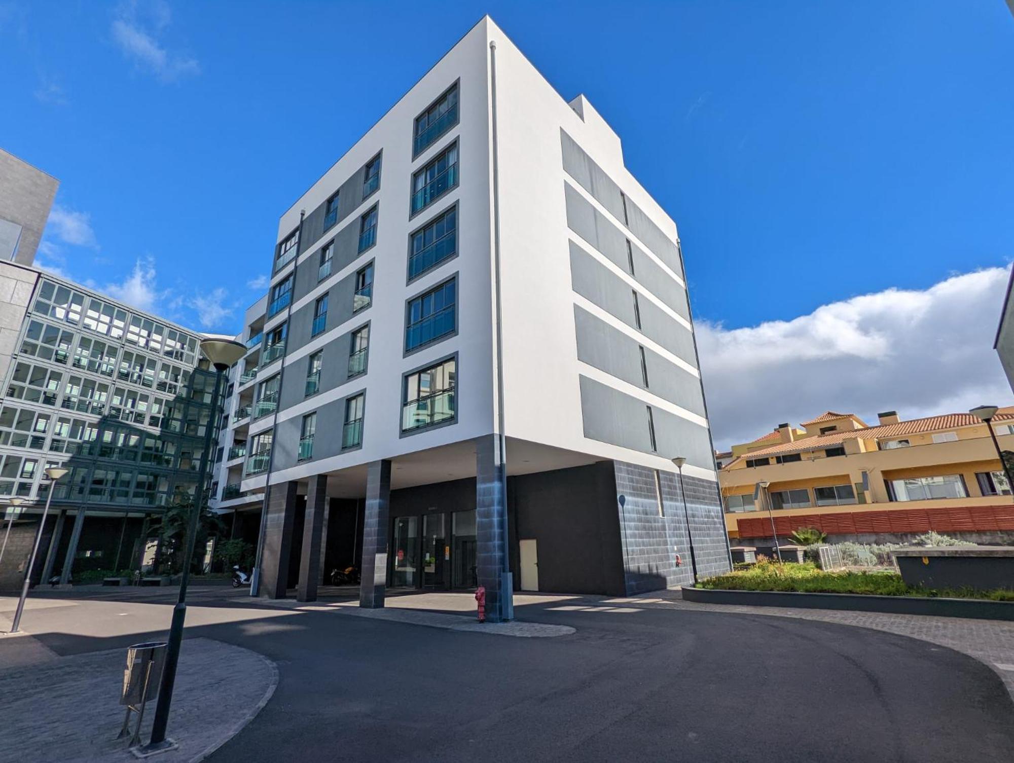 Top-Floor One-Bedroom Flats - Peaceful With Ocean And City Views Funchal  Exterior foto